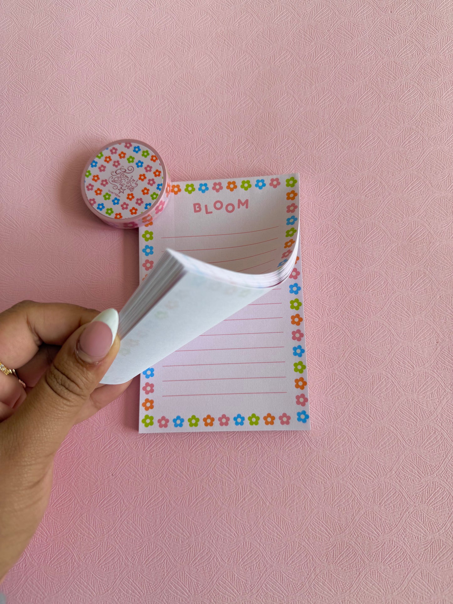 'Bloom' Notepad *Oopsie*